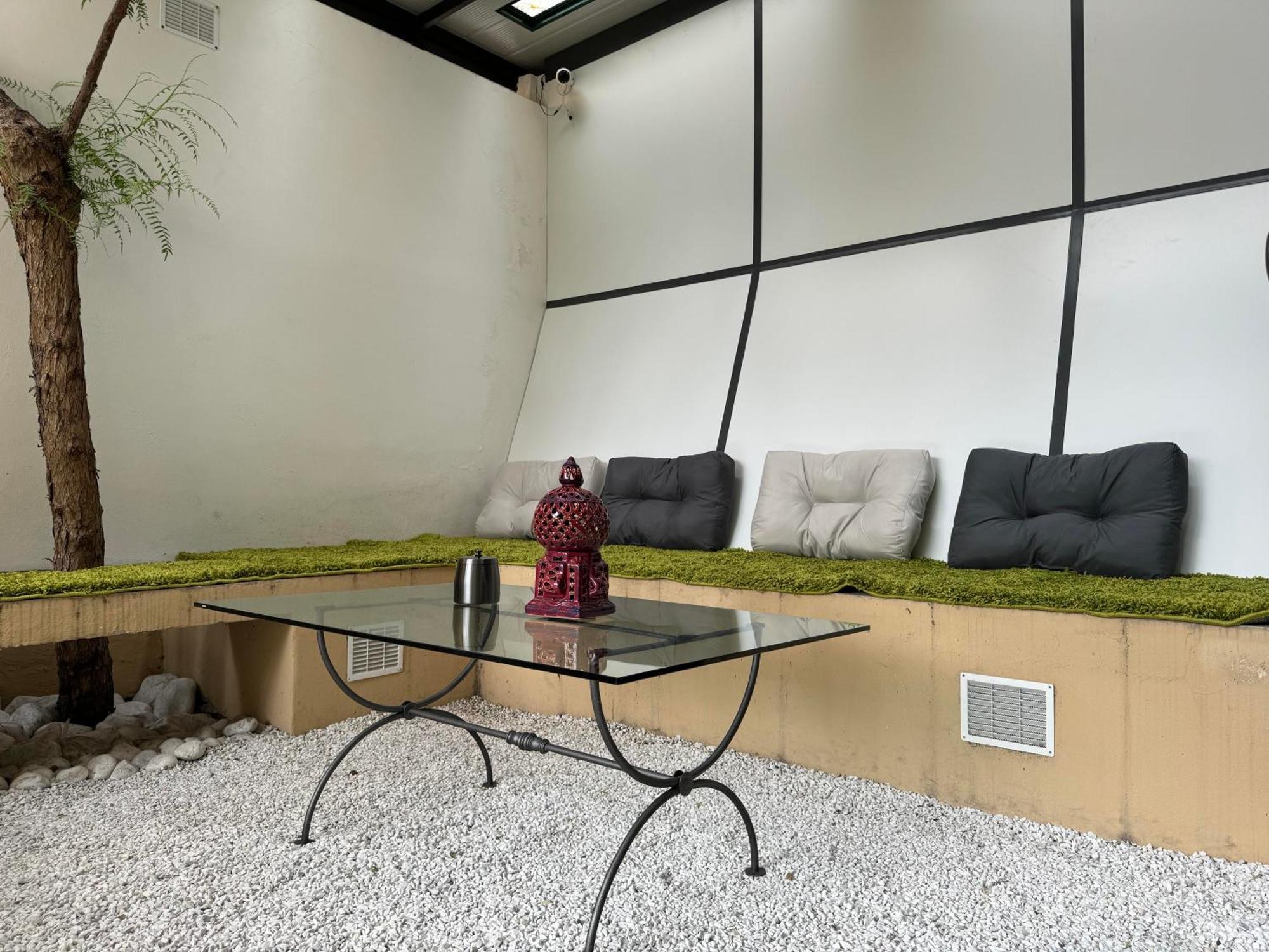 Viale Tirreno - Con Patio Apartment Rome